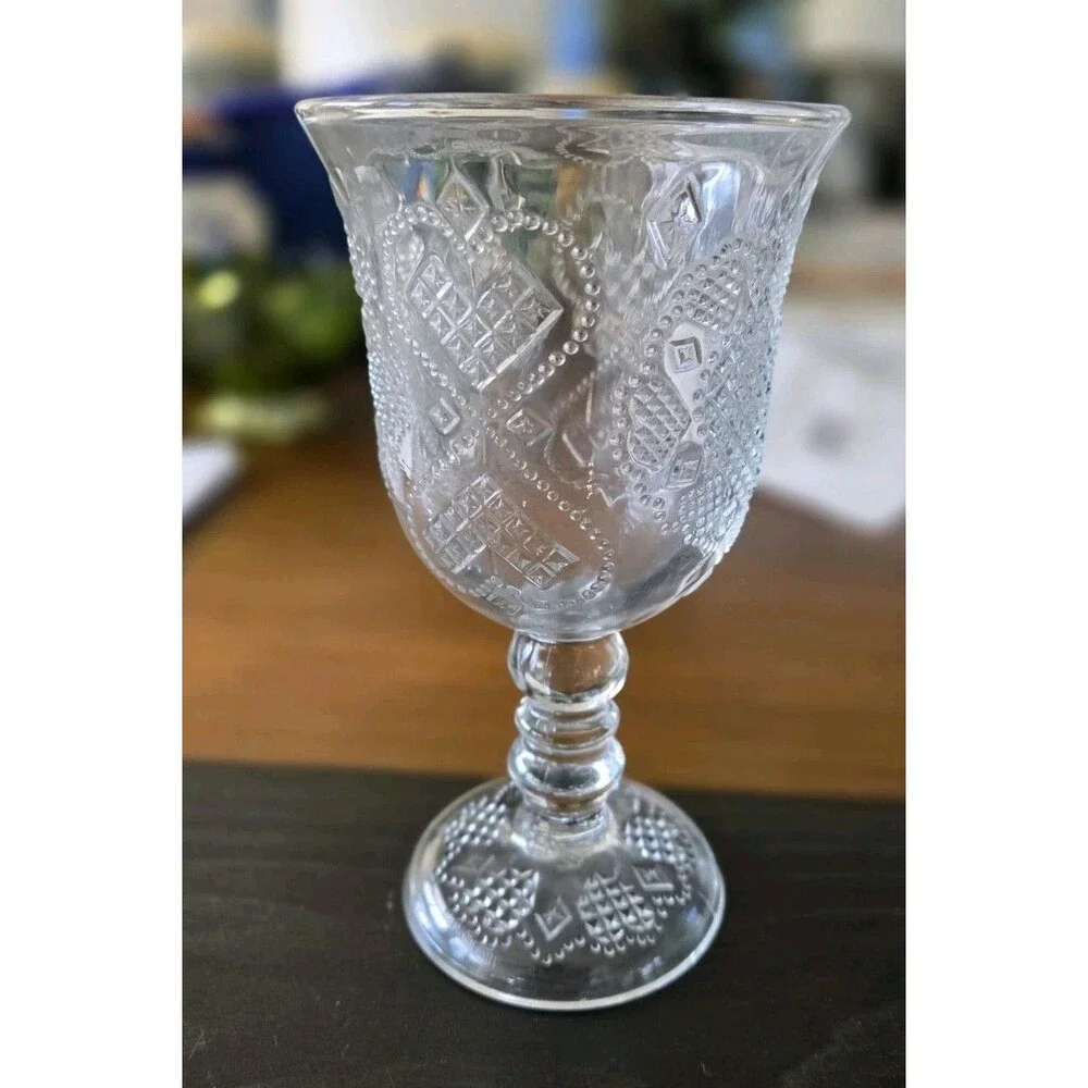 Avon by Fostoria Heart Pattern Goblet 1978 manganese oxide glass SINGLE